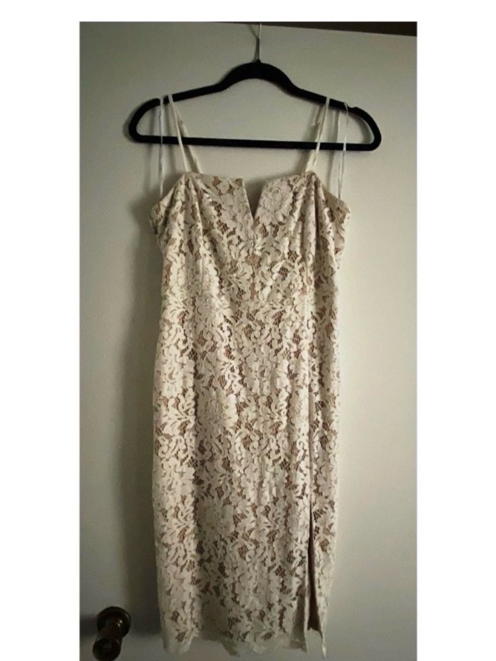 LULUS White Lace Side Slit Knee Length Dress Size Medium - Picture 7 of 9
